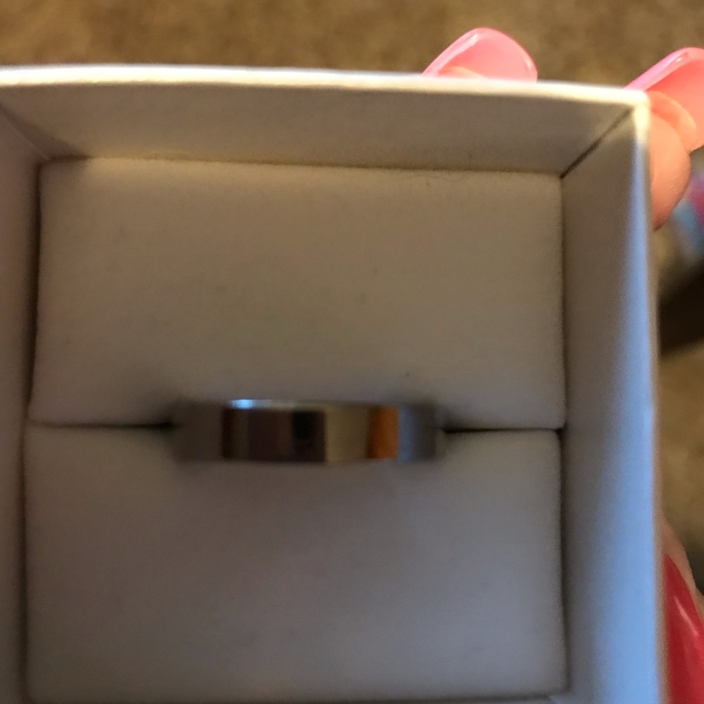 Men’s ring - Picture 2 of 2